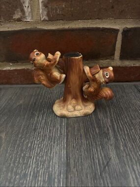 Brown Ceramic Squirrel Tree Sculpture - salt & pepper shaker set vintage 1950’s